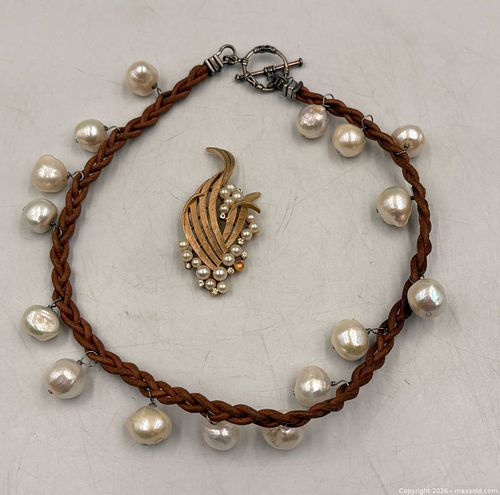 Estate Jewellery: Braided Necklace with Real Pearls and Gold-toned Brooch (1 of 10)