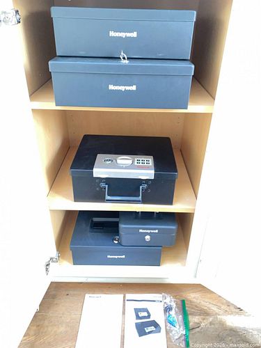 Honeywell Steel Security Boxes (1 of 14)
