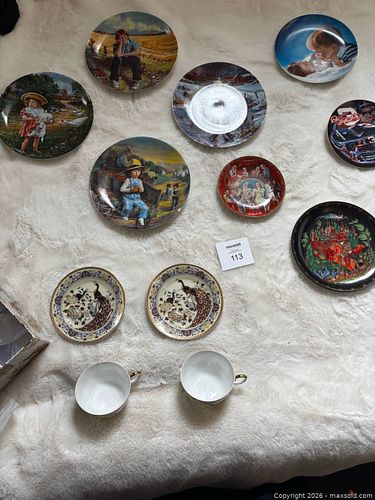 Lot of 8–10 Porcelain/Ceramic Collector Decorative Plates (1 of 10)