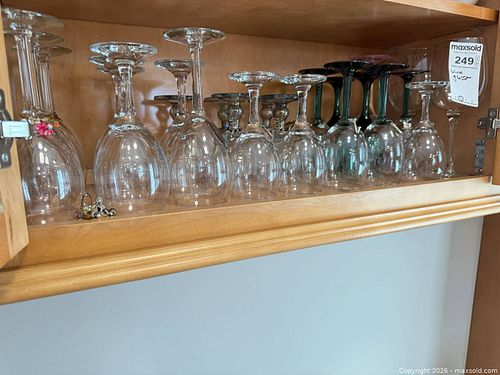Set of 12+ Clear Glass Wine Glasses with Charms B (1 of 9)