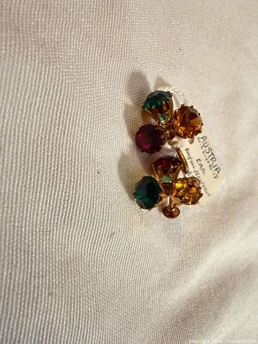 Gorgeous Austrian Crystal gold tone earrings RARE  (1 of 6)