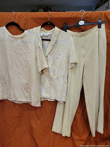 Women's Silk Clothing, Medium Size (1 of 4)