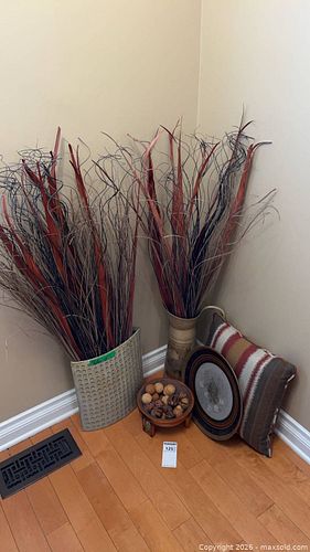 Decor Lot  (1 of 19)