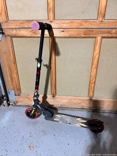 Kids scooter  (1 of 1)
