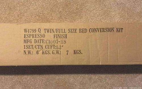 Twin/Full Size crib-to-toddler Bed Conversion Kit (1 of 2)