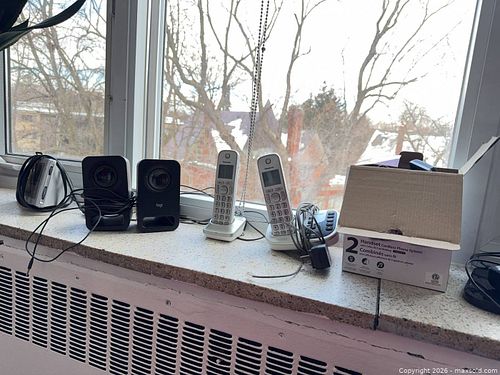 Desktop Electronics  (1 of 15)