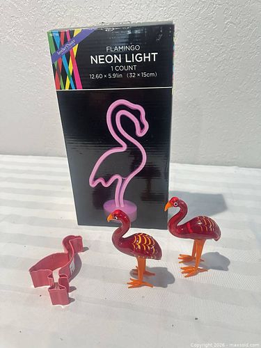 Neon Flamingo Light, Decorative Figurines & Cookie Cutter Lot (1 of 5)
