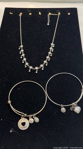 Custom Jewlery chain lot  (1 of 8)