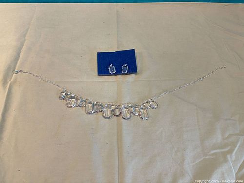 Sparkly necklace and earrings  (1 of 3)