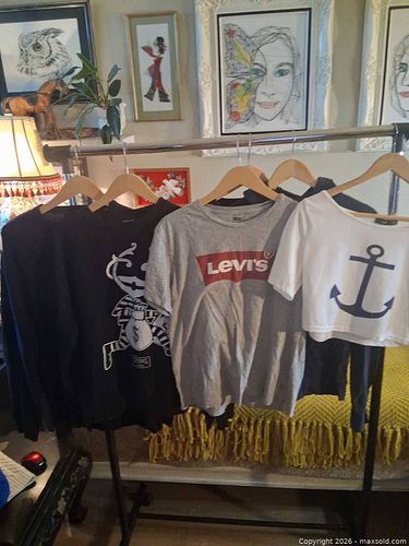Lot #61 (1 of 9)