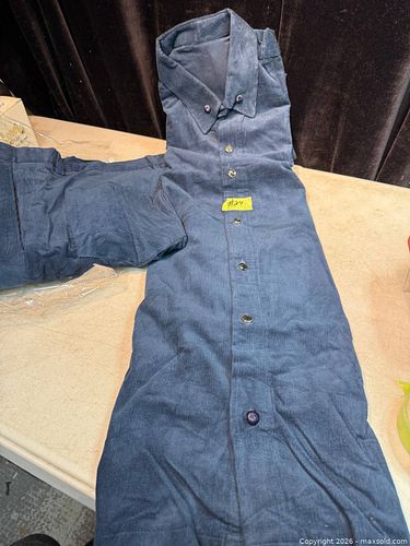 MEN'S LONG SHIRT WITH MATCHING PANTS. NIB. (1 of 3)