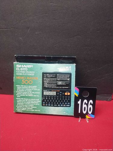 Vintage Sharp Electronic Organizer (1 of 5)