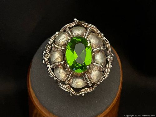 Vintage Avon Peridot-Color Statement Ring – Adjustable Cocktail Ring (1 of 20)