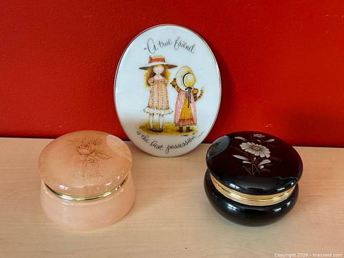 Vintage Holly Hobbie Wall Plaque & Italian Alabaster Pill Boxes (3) (1 of 20)