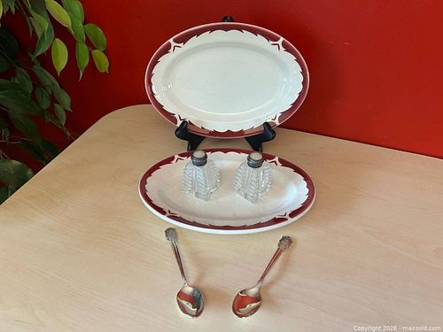 Vintage Tableware Lot – Grindley Platters, Glass Shakers & 4-H Teaspoon (1 of 13)