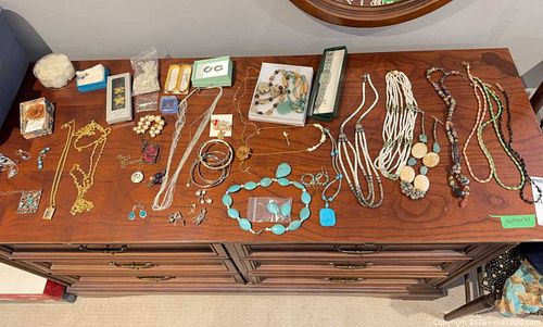 Costume Jewelry Lot: Necklaces, Bracelets, Earrings, Pendants & Watch B (1 of 18)