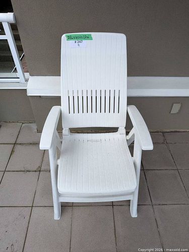 Plastic Multi-Position Outdoor Chair (1 of 18)