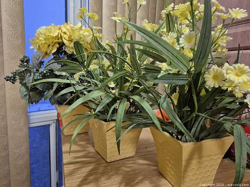 3 Decorative Artificial Flowers (1 of 8)