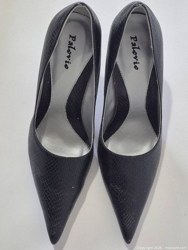 Women's Black High Heel Shoes (1 of 3)