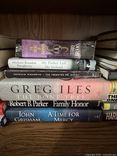 Lot of 22 Fiction Books (Mixed Authors) (1 of 4)