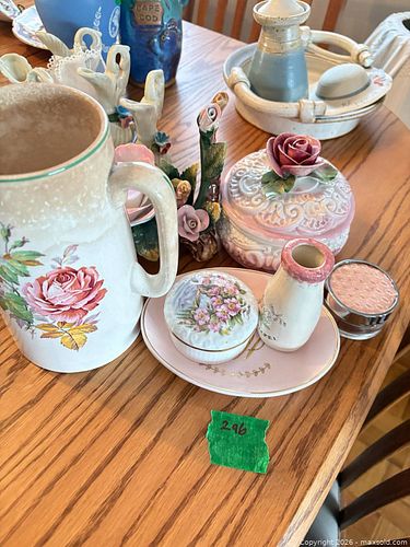 Ceramic & Porcelain Assorted Trinket Boxes, Vases & Figurines (1 of 7)