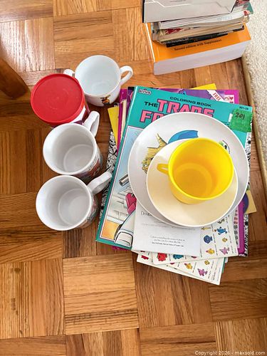 Children's Lot: Books, Activity Books, Mugs, Plates & Stickers (1 of 4)