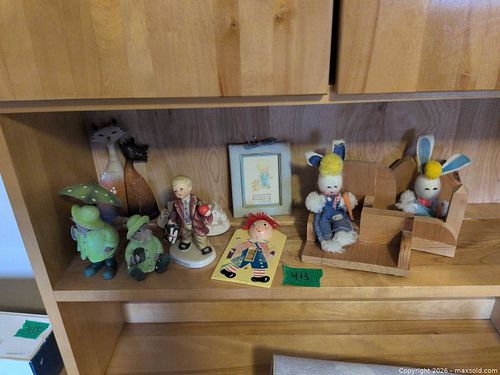 Mixed Lot of Small Multi-Color Children's and Animal Figurines (1 of 11)
