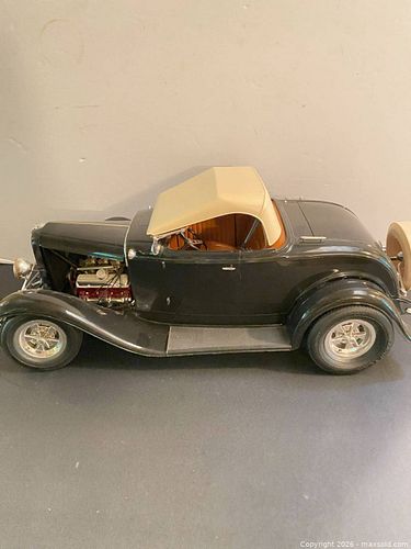 Lot #306 (1 of 12)