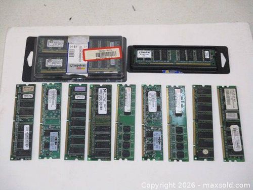12 New & Used Computer RAM Sticks. (1 of 5)