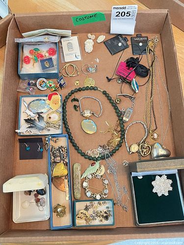 Costume Jewelry (1 of 11)