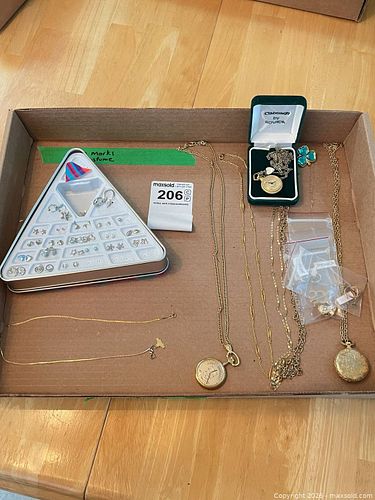 Costume Jewelry (1 of 9)