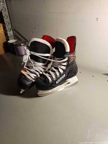 Bauer Vapor X250 hockey skates (1 of 5)