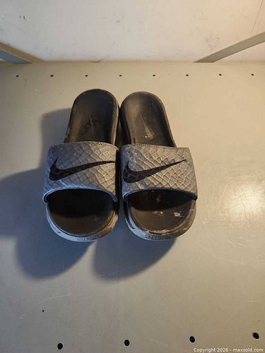 Nike slides s10 (1 of 3)