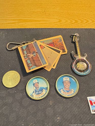 Toronto Blue Jays Coins & Assorted Collectibles Lot Las Vegas & Rolling Stones keychain  (1 of 10)