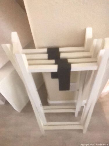 Furniture - Beautiful White TV Trays or Decorative for other items (1 of 5)