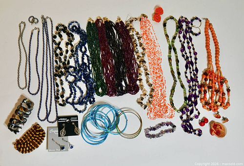 Costume Jewelry Lot 4  (1 of 1)