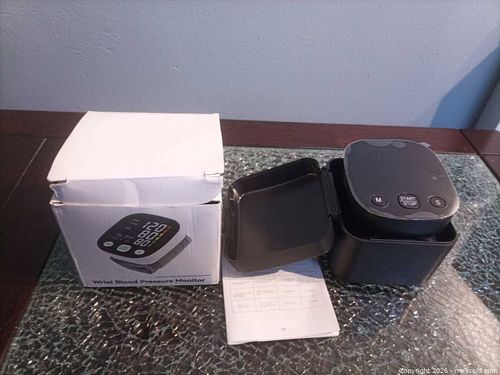 New Wrist Blood Pressure Monitor, Rechargeable USB (1 of 5)