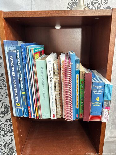 B58 kids books lot (1 of 3)