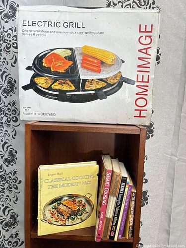 E2 Electric grill and book lot (1 of 3)