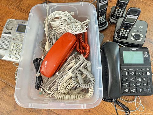 Vintage Telephones Cords Panasonic and More  (1 of 9)