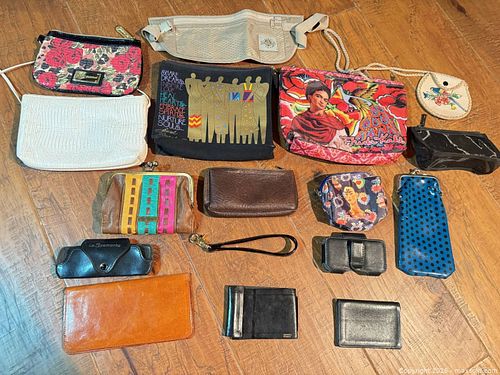 Women’s and Men’s Wallets Purses More (1 of 20)