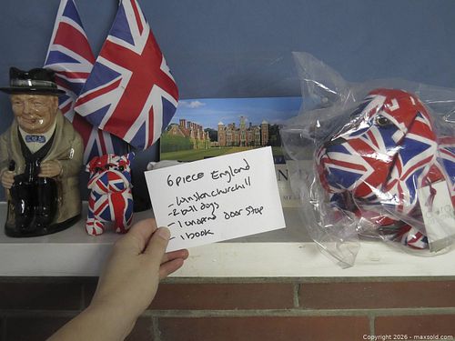 ROYAL DOULTON COLLECTIBLES LOT AND ASSORTED BRITISH MEMORABILIA (1 of 10)