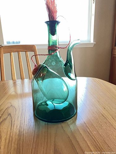 Wine Server (1 of 2)