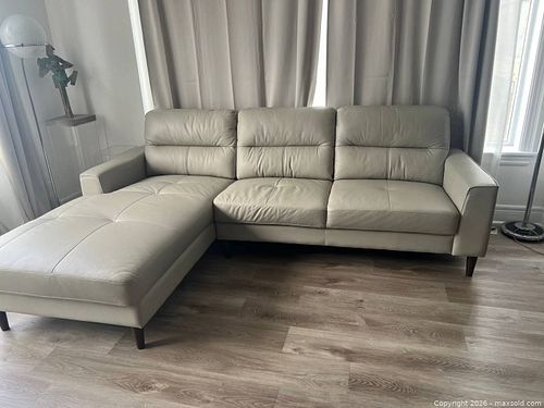 Basically New Sectional Couch (1 of 3)