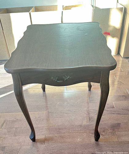 Dark Brown Veneer Side Table / End Table (1 of 5)