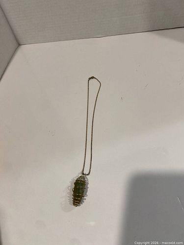 Sterling Silver Pendant Necklace with Green Semi-Precious Stone (1 of 3)