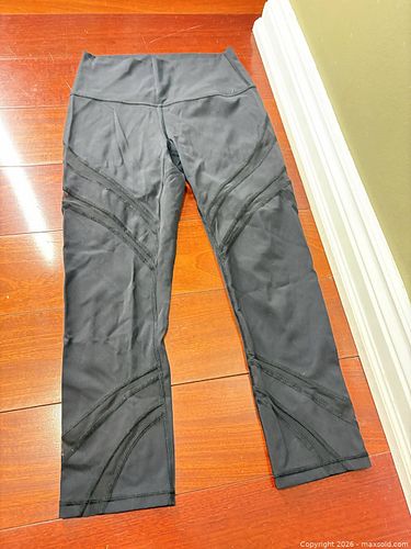 Lot #111 (1 of 5)