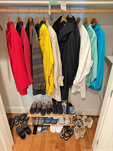 Clothing and Women’s Shoes Lot, Sizes L/XL and Shoe Size 7 (1 of 20)