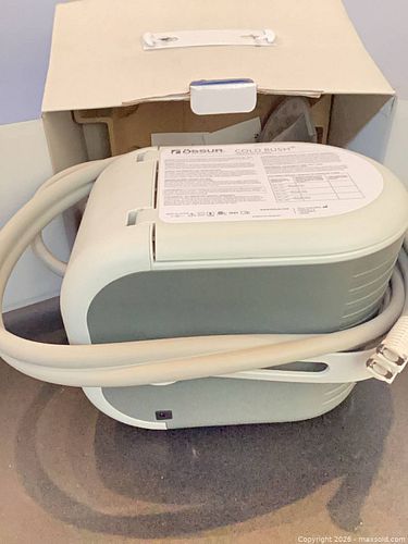 Össur Cold Rush Cold Therapy Compression Unit For Post Operative/Swelling/Injury Care (1 of 8)