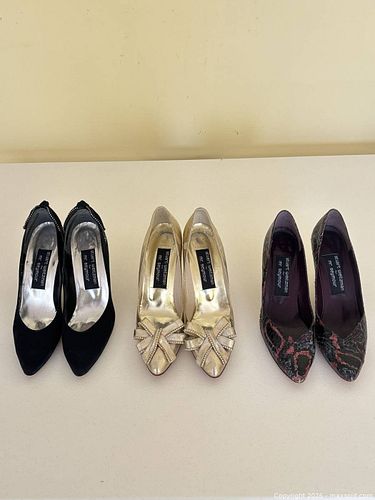 Stuart Weitzman Lot of 3 High Heel Pumps, Black & Gold (1 of 10)